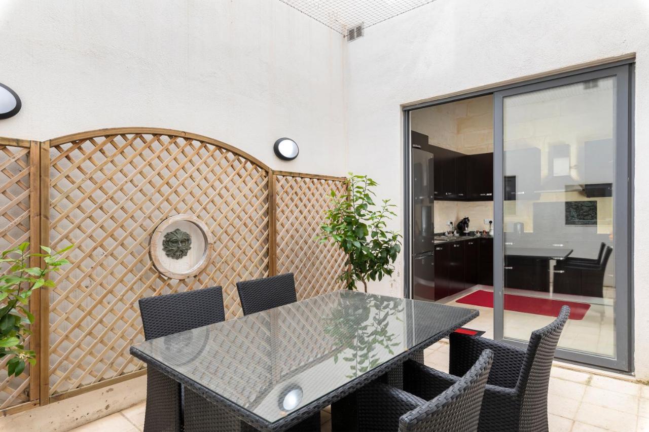 Traditional & Modern Maltese Townhouse - Rooftop Terrace And Sea Views, Close To Birgu Waterfront Cospicua Екстериор снимка