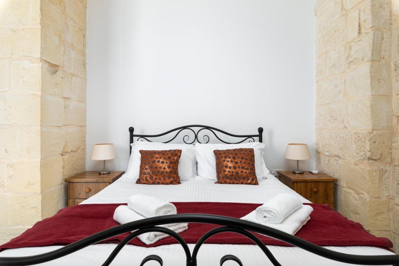 Traditional & Modern Maltese Townhouse - Rooftop Terrace And Sea Views, Close To Birgu Waterfront Cospicua Екстериор снимка