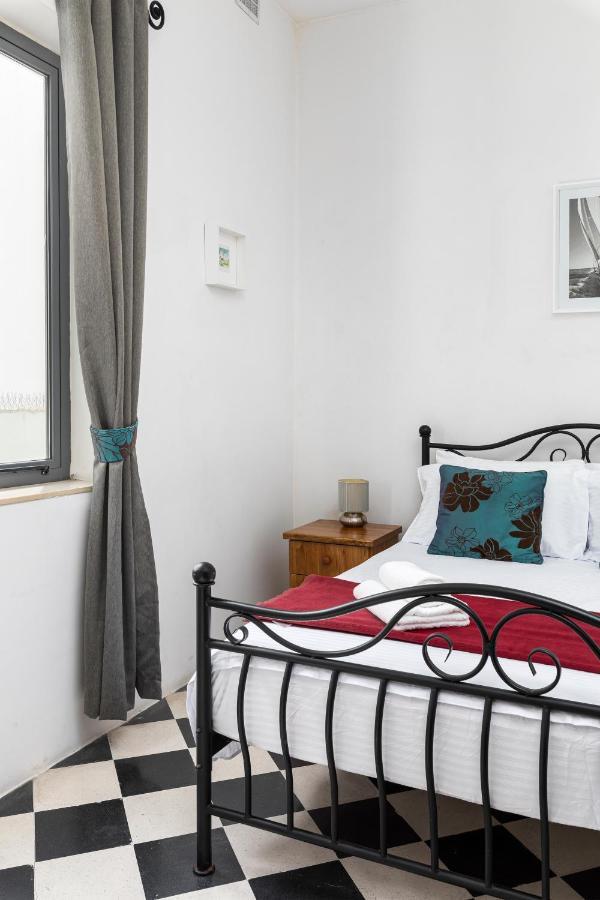 Traditional & Modern Maltese Townhouse - Rooftop Terrace And Sea Views, Close To Birgu Waterfront Cospicua Екстериор снимка