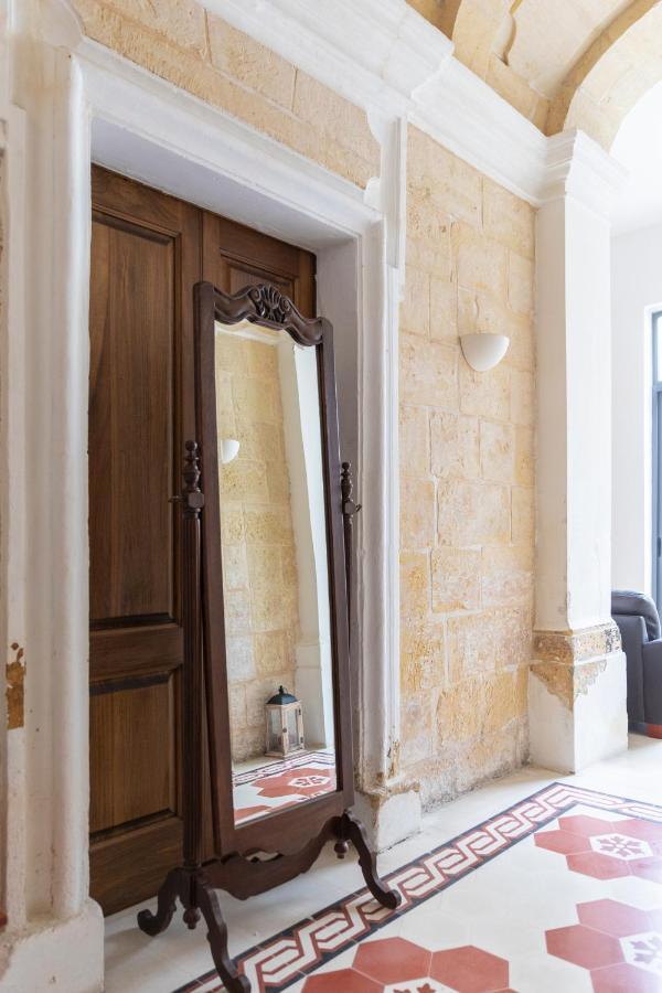 Traditional & Modern Maltese Townhouse - Rooftop Terrace And Sea Views, Close To Birgu Waterfront Cospicua Екстериор снимка
