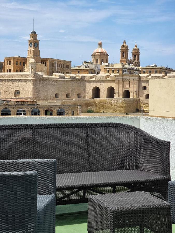Traditional & Modern Maltese Townhouse - Rooftop Terrace And Sea Views, Close To Birgu Waterfront Cospicua Екстериор снимка